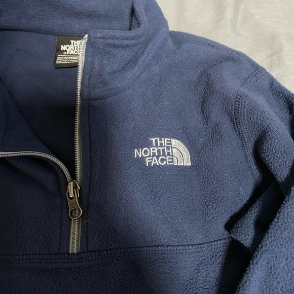 The NorthFace blue half up sweater size 6 boy (xs). Like new - Picture 2 of 4